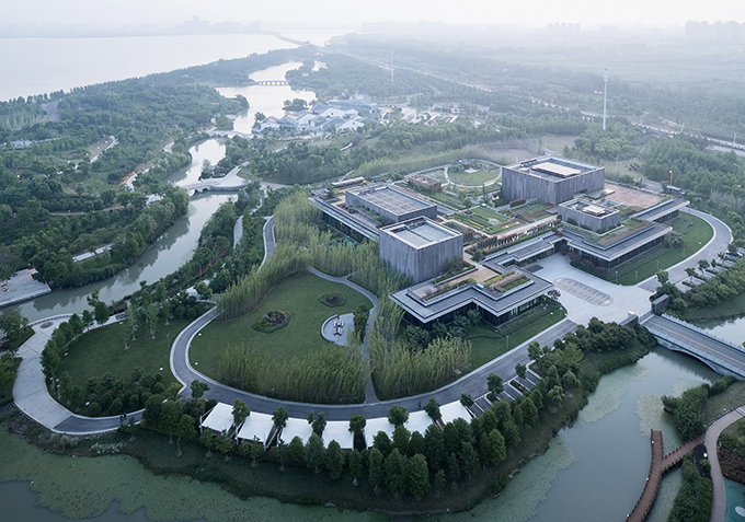 Cyrus Tang Foundation Center by UAD