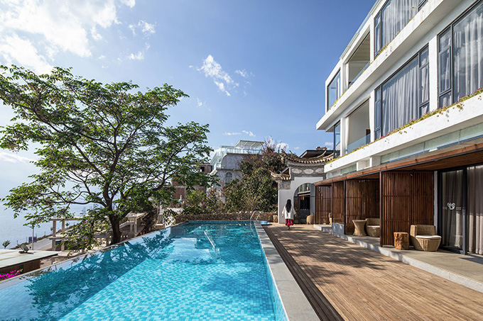 Dali Munwood Panorama Resort Hotel by IDO and Chongqing Hexin Architectural Design Institute