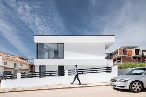 House MM in Portugal by Sérgio Miguel Godinho Architect