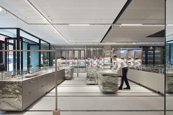MUSÉE Flagship Store in Beijing by Studio8 - Archiscene