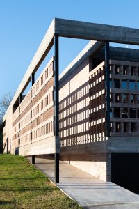 HOUSE LLV by FLV Arquitectura