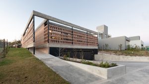 HOUSE LLV by FLV Arquitectura