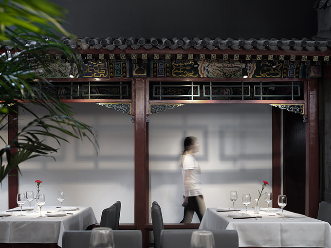 Huda Restaurant by Beijing INX DESIGN Co., Ltd
