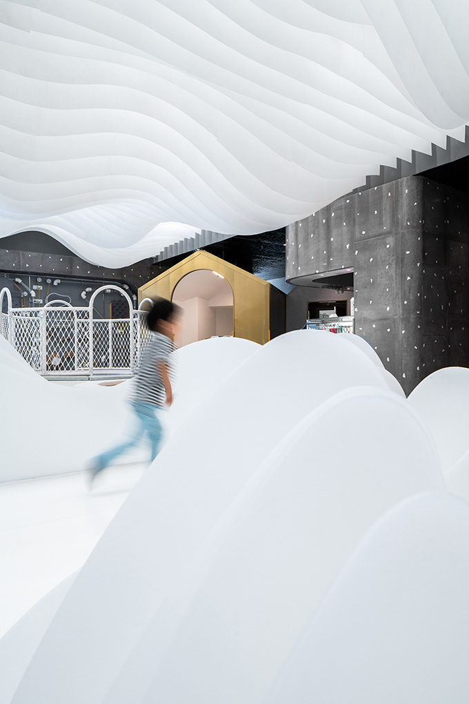 Lolly-laputan Fairyland Premium Kids Café by Wutopia Lab