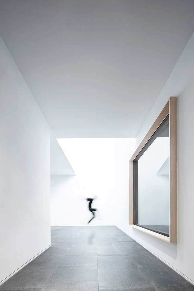 Tenglong Apartment's Apace Design by CUN Design