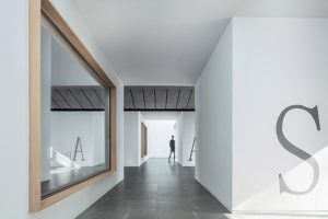 Tenglong Apartment's Apace Design by CUN Design