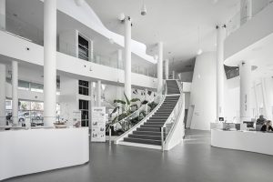 Vitrolles Media Library by Jean-Pierre Lott