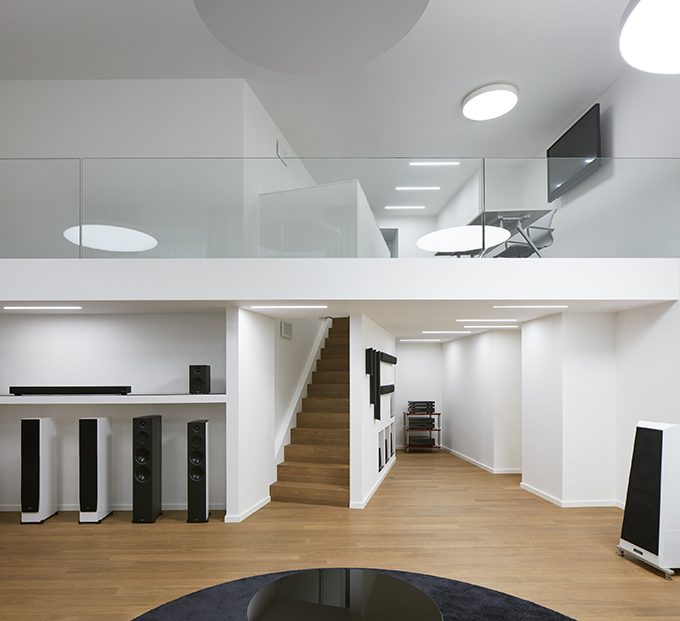 Audio and Video Showroom VOIX by Barbora Léblová and Ivo Herman