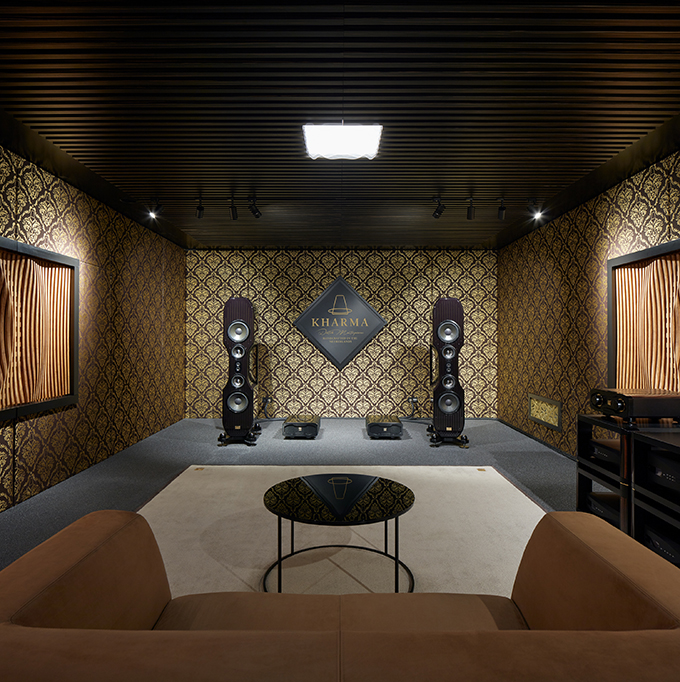 Audio and Video Showroom VOIX by Barbora Léblová and Ivo Herman