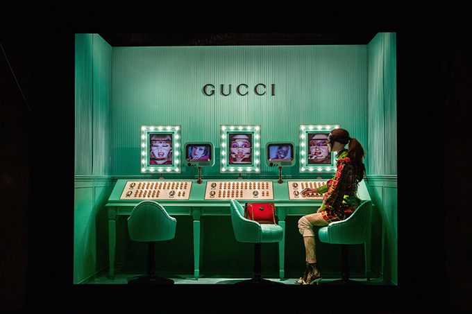 GUCCI UNVEILS WINDOW DESIGN - 10 Magazine