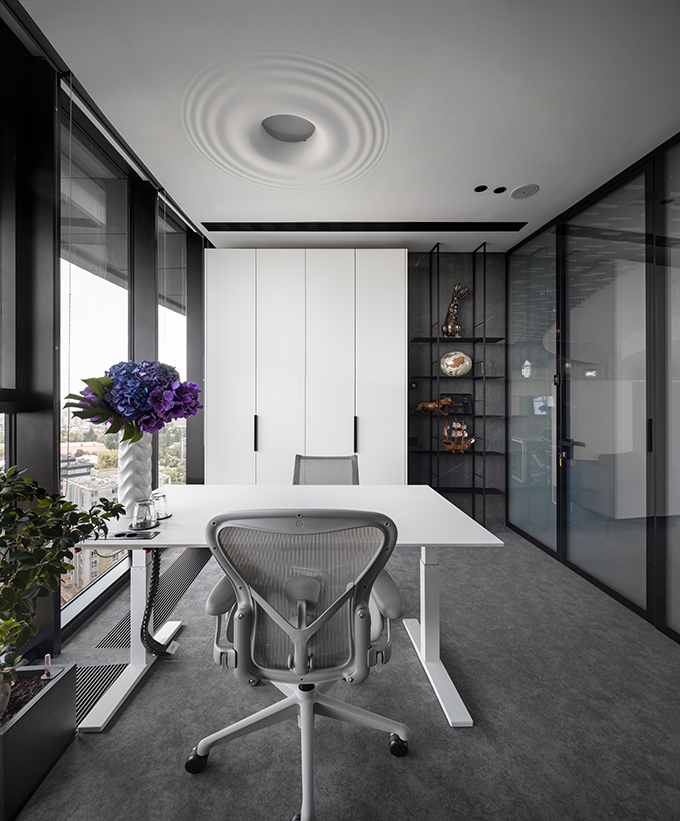 IQ-19 by Sergey Makhno Architects