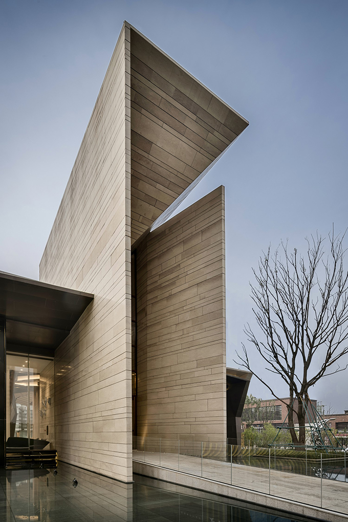 LIGHT WATERFALL by Kris Lin International Design【KLID】