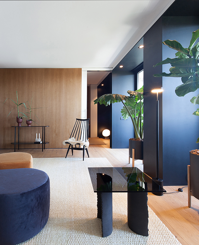 Llull Apartment by YLAB Arquitectos