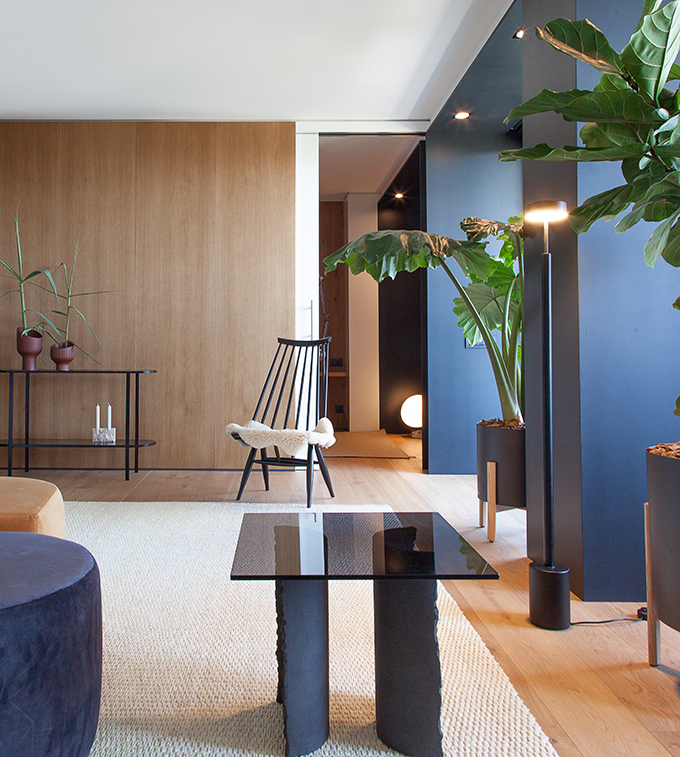 Llull Apartment by YLAB Arquitectos