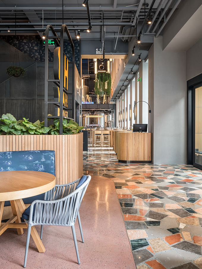 Oh Yeah Brewing in Beijing CBD by hcreates