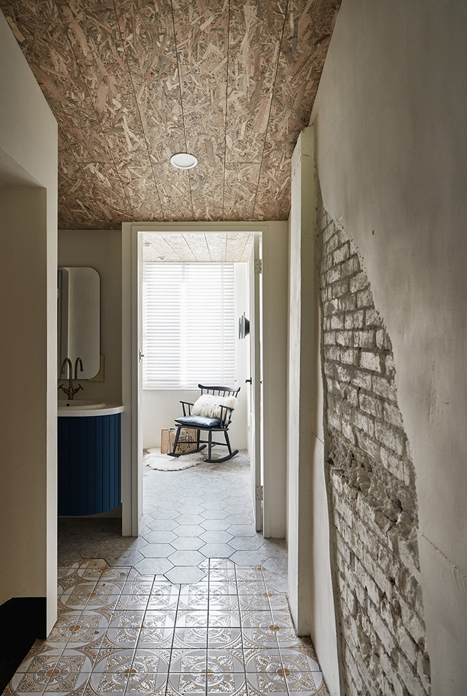 Ris Workspace by Ris Interior Design