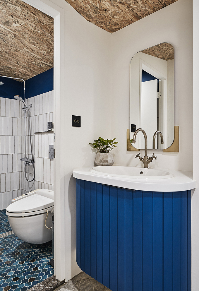 Ris Workspace by Ris Interior Design