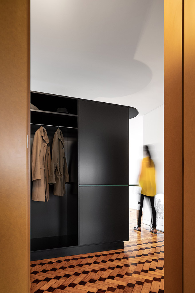 Apartamento do Morro by HAS – Hinterland Architecture Studio