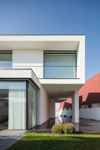 Argivai House by Raulino Silva Architect