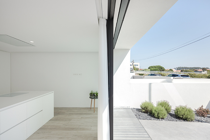 Argivai House by Raulino Silva Architect