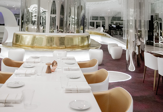 Alain Ducasse's miX Dubai by Clavel Arquitectos