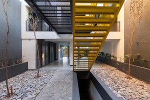 Casa 40 by Quaranta & Coraglio Arquitectos
