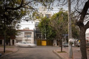 Casa 40 by Quaranta & Coraglio Arquitectos