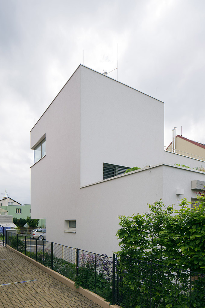 Family House in Zbraslav by Mimosa architekti