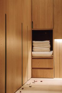 Natural Beauty Salon by Studio DOTCOF