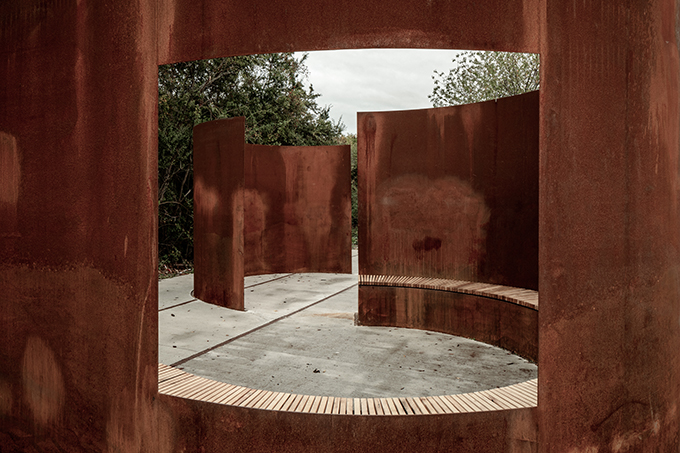 Portes Bonheur, le Chemin des Carrières by Reiulf Ramstad Arkitekter