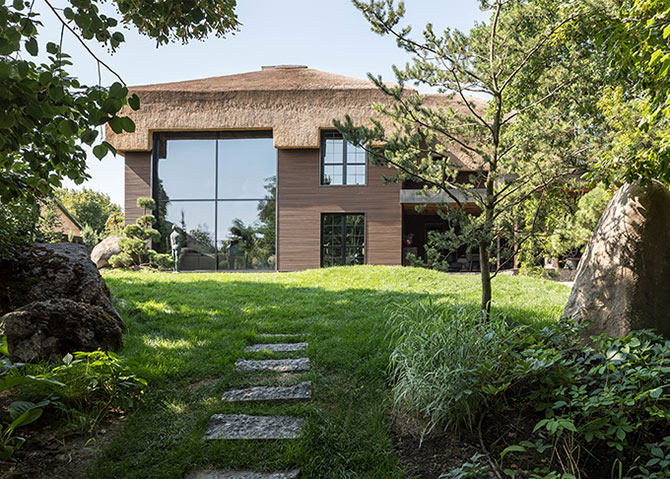 SHKRUB House by Sergey Makhno Architects