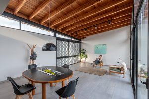 BSS House by Federico Urfer Arquitecto