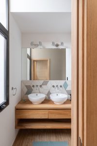 BSS House by Federico Urfer Arquitecto