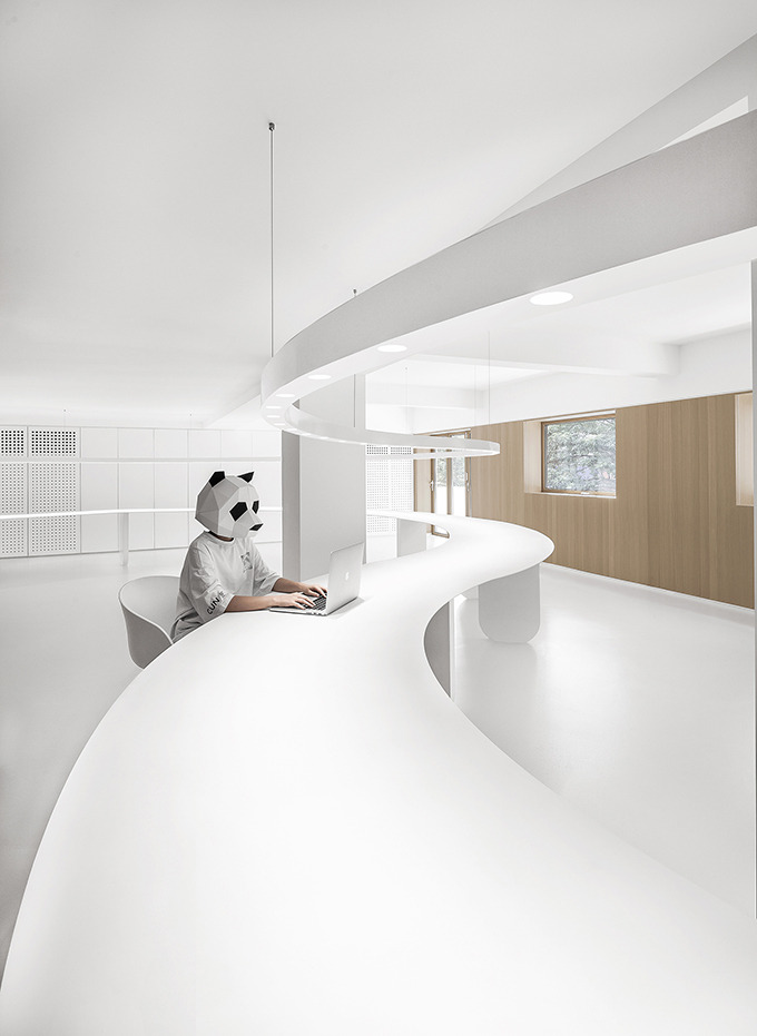CUN PANDA by PANDA Design Co. Ltd.