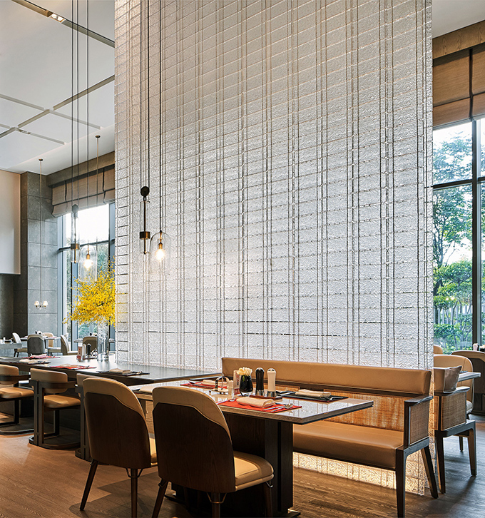 HUALUXE Xi'an Hi-Tech Zone by CCD