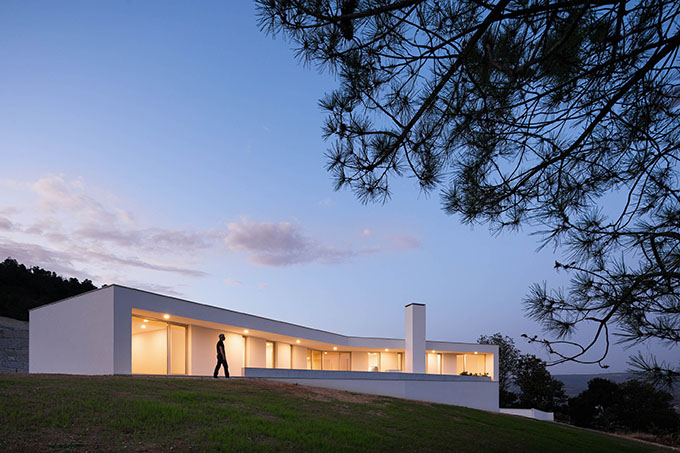 House in Lamego by António Ildefonso