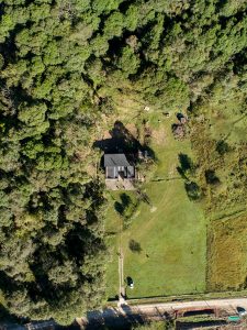 Las Caballerizas by Carolina Vago Arquitectura