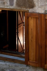 Las Caballerizas by Carolina Vago Arquitectura