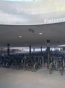 The station of Oostende by Dietmar Feichtinger Architectes