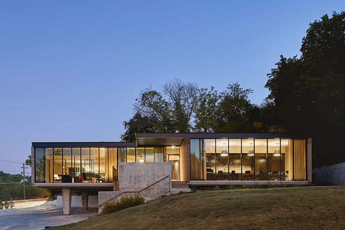 Austin's Mid-Century Cool Office Post Iconic Building Renovation by Mark Odom Studio