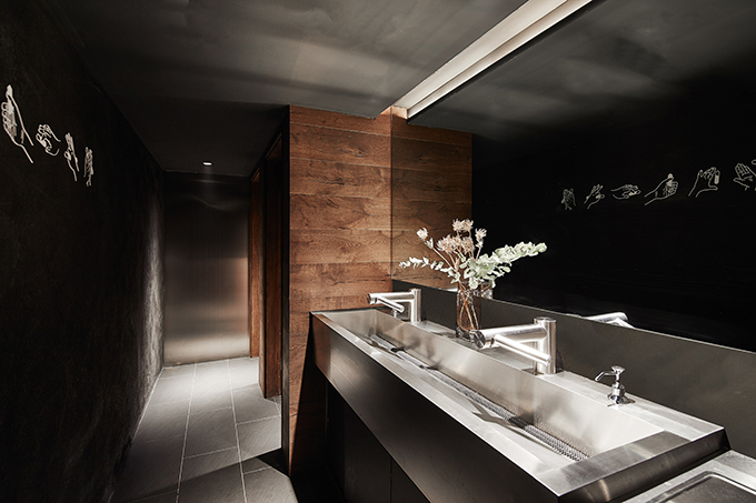 CHARCOHOL Restaurant & Bar by STUDIO8