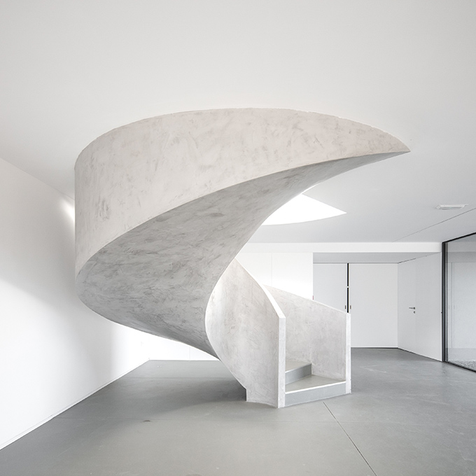 Canine & Feline Hotel by Raulino Silva Arquitecto