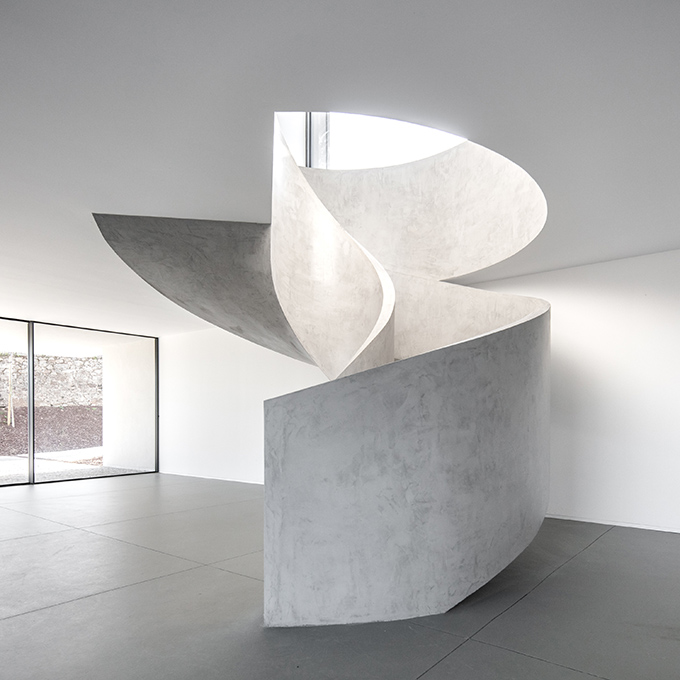 Canine & Feline Hotel by Raulino Silva Arquitecto