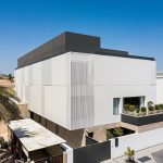 House in Mishref by Studio Toggle