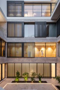 House in Mishref by Studio Toggle