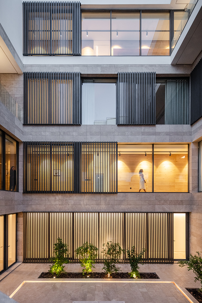 House in Mishref by Studio Toggle