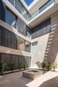 House in Mishref by Studio Toggle