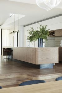 Pacific View Point by Luigi Rosselli Architects