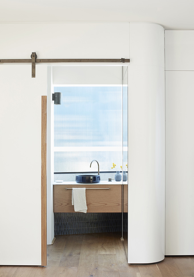 Pacific View Point by Luigi Rosselli Architects