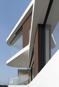 Pacific View Point by Luigi Rosselli Architects